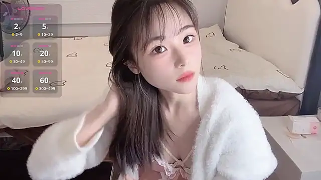 gougou77 online show from December 18, 1:37 pm