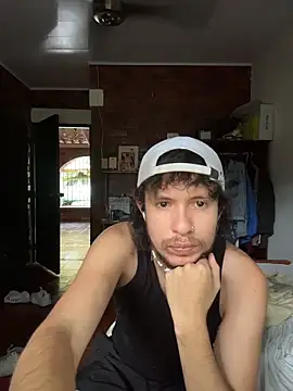 Luxx 14 online show from December 21, 4:30 pm