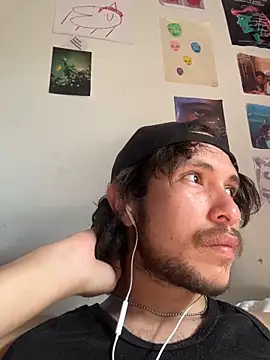 Luxx 14 online show from February 20, 9:06 pm