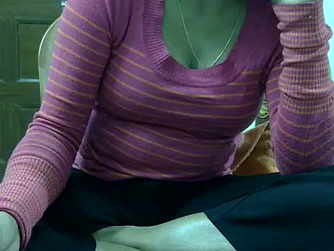 CHAMELI4747 online show from December 17, 7:57 am