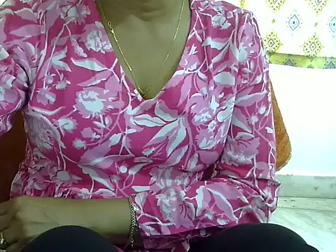 CHAMELI4747 online show from March 12, 7:45 am