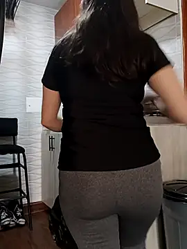 Isabella5 Brown  online show from February 12, 7:46 pm