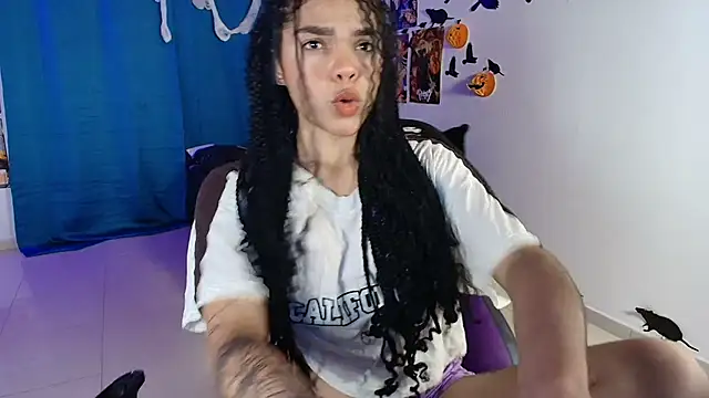 kitty aikooo online show from November 1, 6:41 am