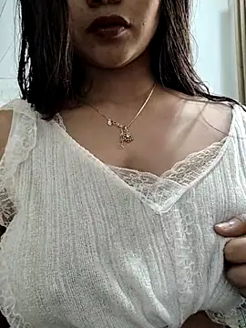 luv johrrra online show from December 15, 9:37 am