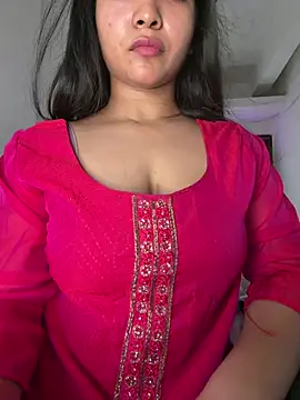 Snapshot of luv_johrrra chatting on June 9, 10:16 am luv johrrra online show from June 9, 10:16 am