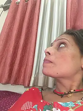 ISHANI-SINGH online show from November 25, 1:44 pm