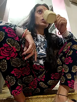 ISHANI-SINGH online show from January 7, 3:28 pm