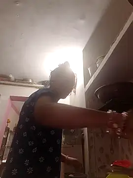 ISHANI-SINGH online show from December 1, 5:25 pm