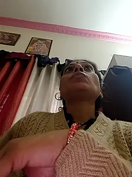 ISHANI-SINGH online show from January 10, 11:49 am