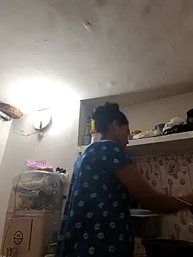 ISHANI-SINGH online show from October 24, 2:38 pm