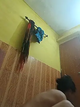 ISHANI-SINGH online show from October 31, 5:09 pm