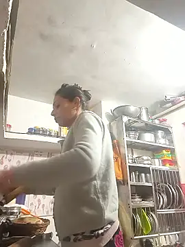 ISHANI-SINGH online show from January 8, 3:34 am