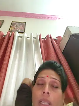 ISHANI-SINGH online show from December 5, 11:42 am