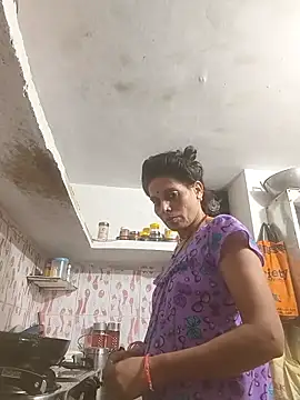 ISHANI-SINGH online show from November 11, 4:24 pm