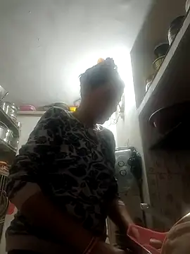 ISHANI-SINGH online show from February 5, 3:02 am