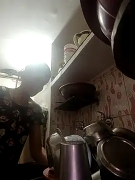 ISHANI-SINGH online show from February 15, 12:48 pm