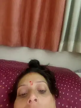 ISHANI-SINGH online show from March 25, 3:33 pm