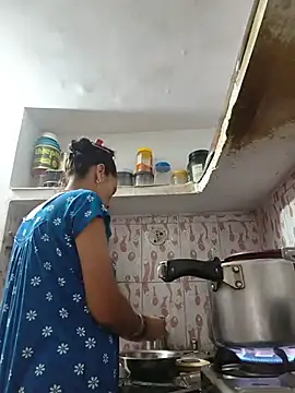ISHANI-SINGH online show from July 15, 2:13 pm