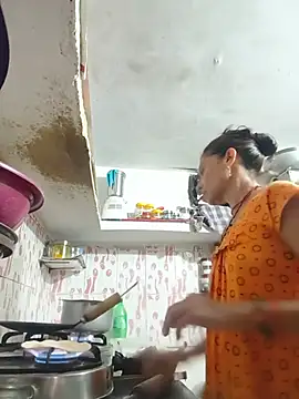 ISHANI-SINGH online show from July 14, 1:49 am