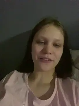 Snapshot of Lunliss chatting on October 19, 3:37 pm Lunliss online show from October 19, 3:37 pm