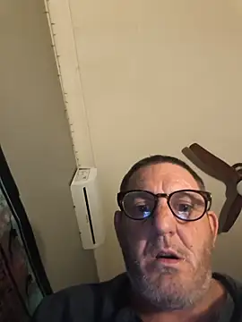 abellabricot online show from May 22, 1:14 am