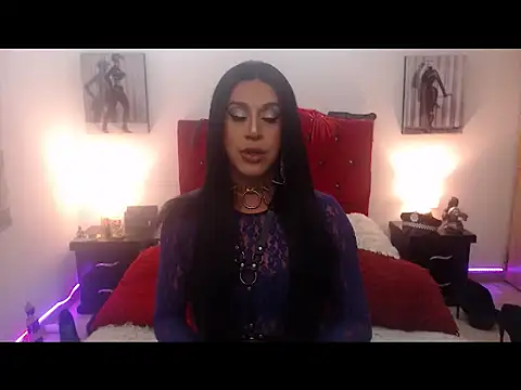 CharlotteBrooks online show from April 21, 10:27 pm