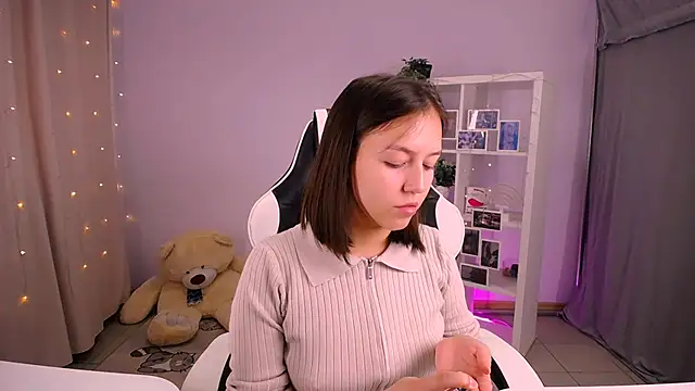 CindySparkl online show from October 21, 3:50 am