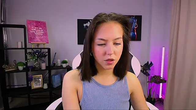 CindySparkl online show from November 19, 4:56 am