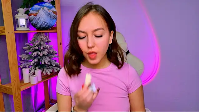 CindySparkl online show from January 12, 4:52 am