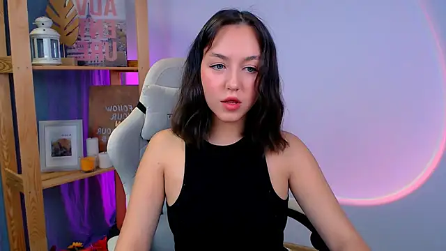 CindySparkl online show from November 17, 7:12 am