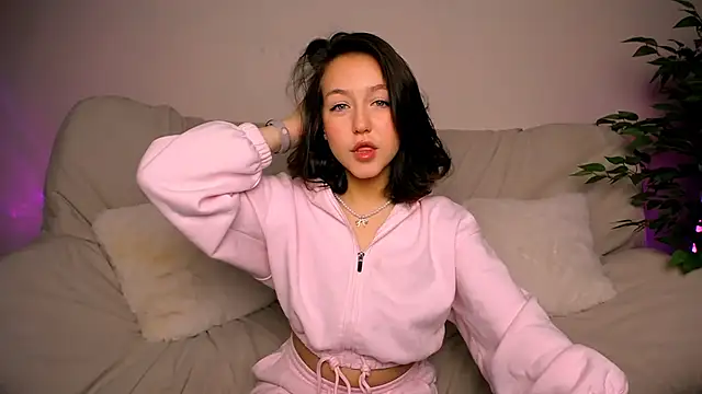 CindySparkl online show from November 24, 3:28 am