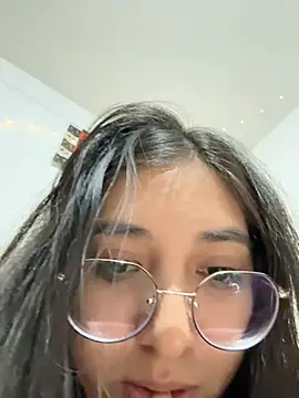 Milly Sweet14 online show from March 4, 4:20 am