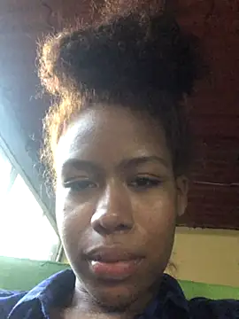 LilithCuban online show from November 16, 9:30 pm