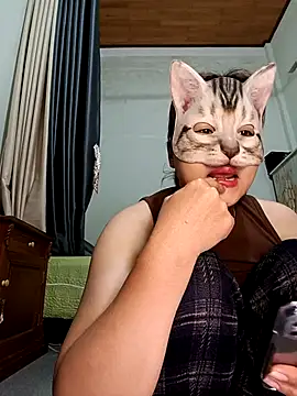 Snapshot of love_sex_05 chatting on February 21, 11:51 pm love sex 05 online show from February 21, 11:51 pm