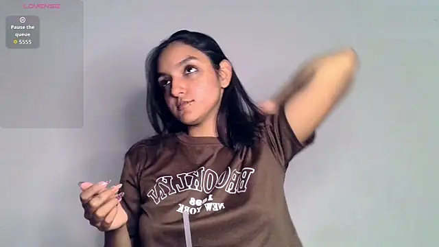 Ari 20  online show from May 28, 4:09 am