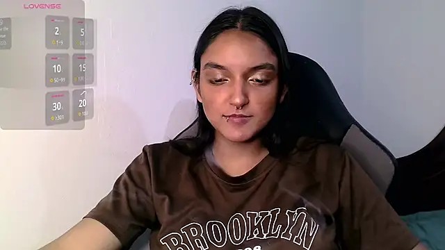 Ari 20  online show from October 5, 3:19 am