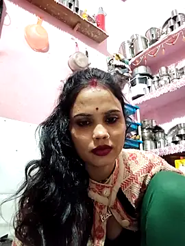 Snapshot of Cut_ragni chatting on November 25, 4:40 pm Cut ragni online show from November 25, 4:40 pm