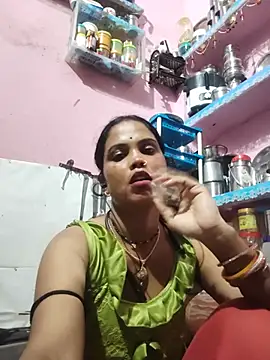 Snapshot of Cut_ragni chatting on August 2, 5:10 pm Cut ragni online show from August 2, 5:10 pm