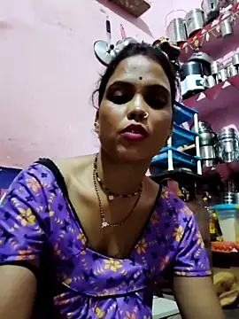 Snapshot of Cut_ragni chatting on September 23, 4:47 pm Cut ragni online show from September 23, 4:47 pm