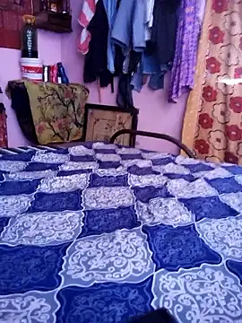 Snapshot of Cut_ragni chatting on September 22, 6:19 am Cut ragni online show from September 22, 6:19 am