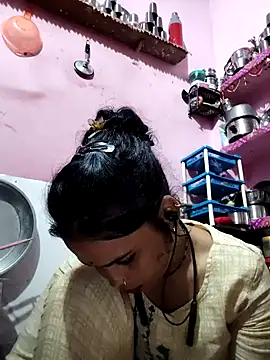 Snapshot of Cut_ragni chatting on March 22, 5:36 pm Cut ragni online show from March 22, 5:36 pm