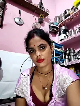 Snapshot of Cut_ragni chatting on November 1, 6:13 pm Cut ragni online show from November 1, 6:13 pm