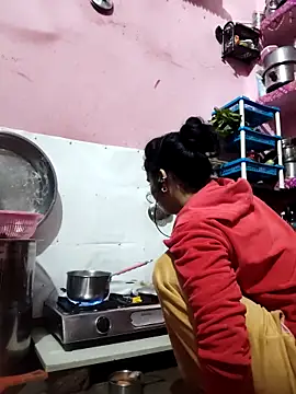 Snapshot of Cut_ragni chatting on March 21, 5:39 pm Cut ragni online show from March 21, 5:39 pm