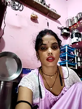 Snapshot of Cut_ragni chatting on October 7, 5:47 pm Cut ragni online show from October 7, 5:47 pm