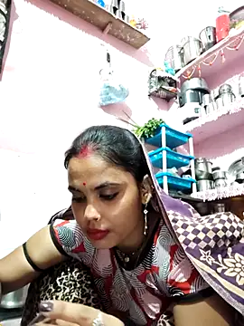 Snapshot of Cut_ragni chatting on November 15, 5:39 pm Cut ragni online show from November 15, 5:39 pm