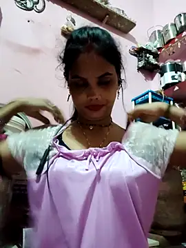 Snapshot of Cut_ragni chatting on October 17, 5:15 pm Cut ragni online show from October 17, 5:15 pm