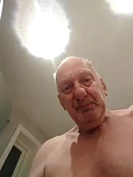 Snapshot of Solek56 chatting on December 14, 7:08 pm Solek56 online show from December 14, 7:08 pm