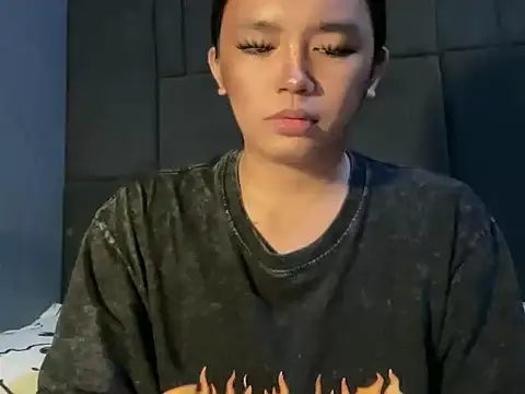 Claudia Johnson online show from November 14, 2:26 am