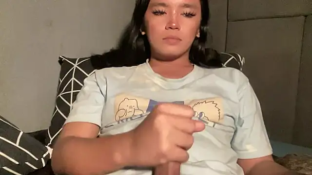 Claudia Johnson online show from October 24, 2:38 pm