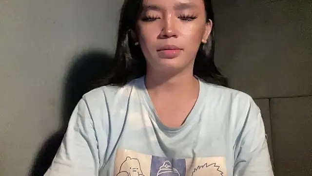 Claudia Johnson online show from October 25, 5:39 am